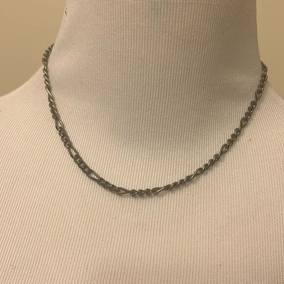 🤑BUNDLE ONLY🤑Silver Vintage Chain ⛓️‍💥 - Picture 2 of 3